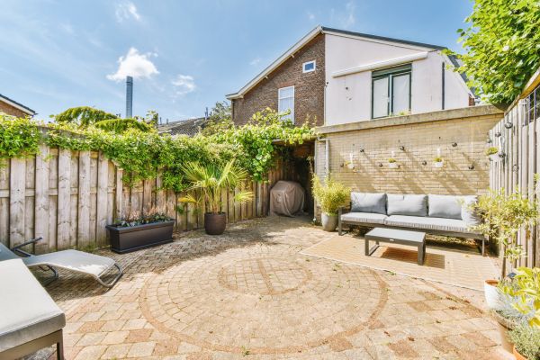 Courtyard Wall Repair in Meridian